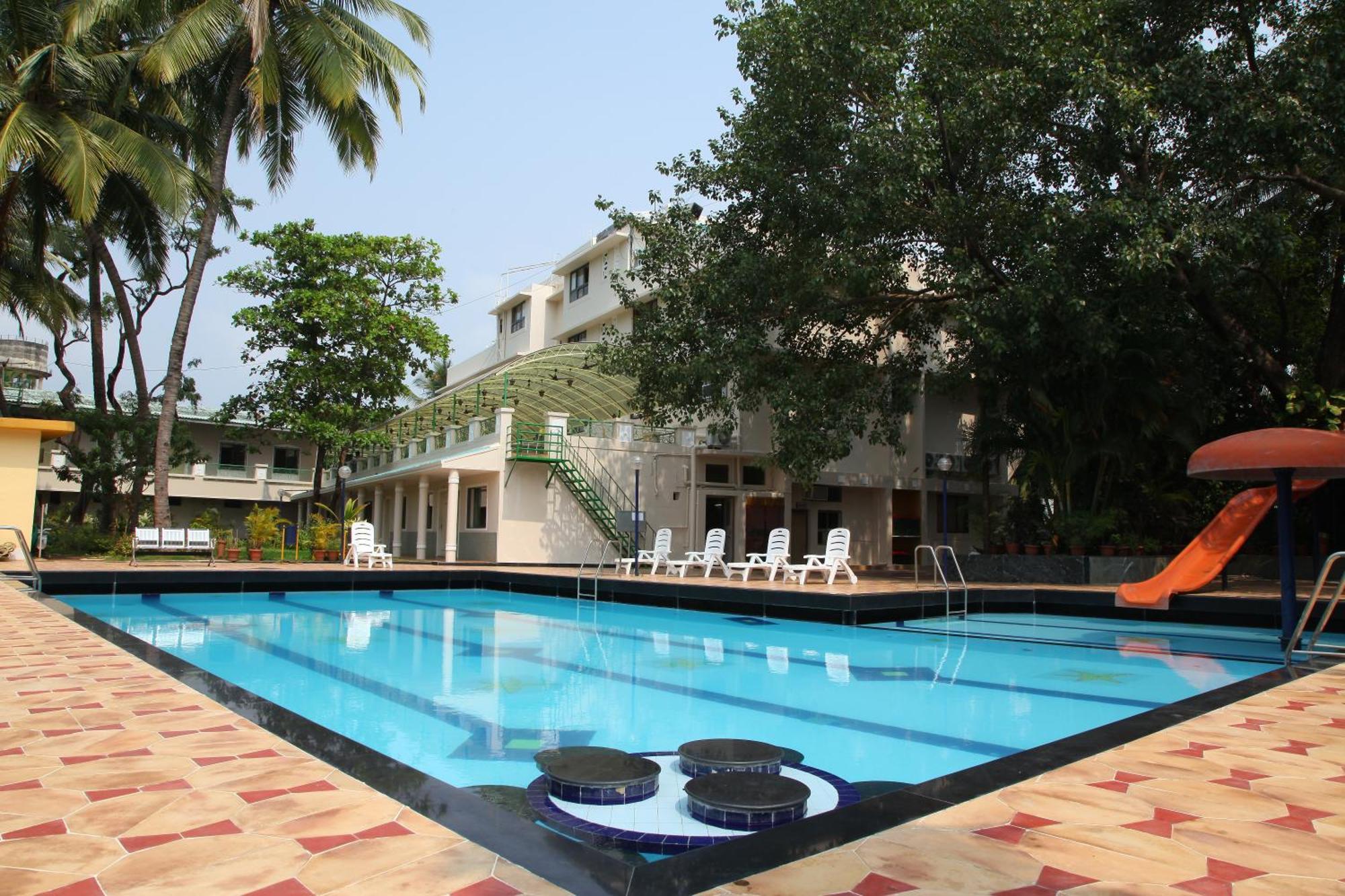 Hotel Ravikiran Alibaug Zewnętrze zdjęcie
