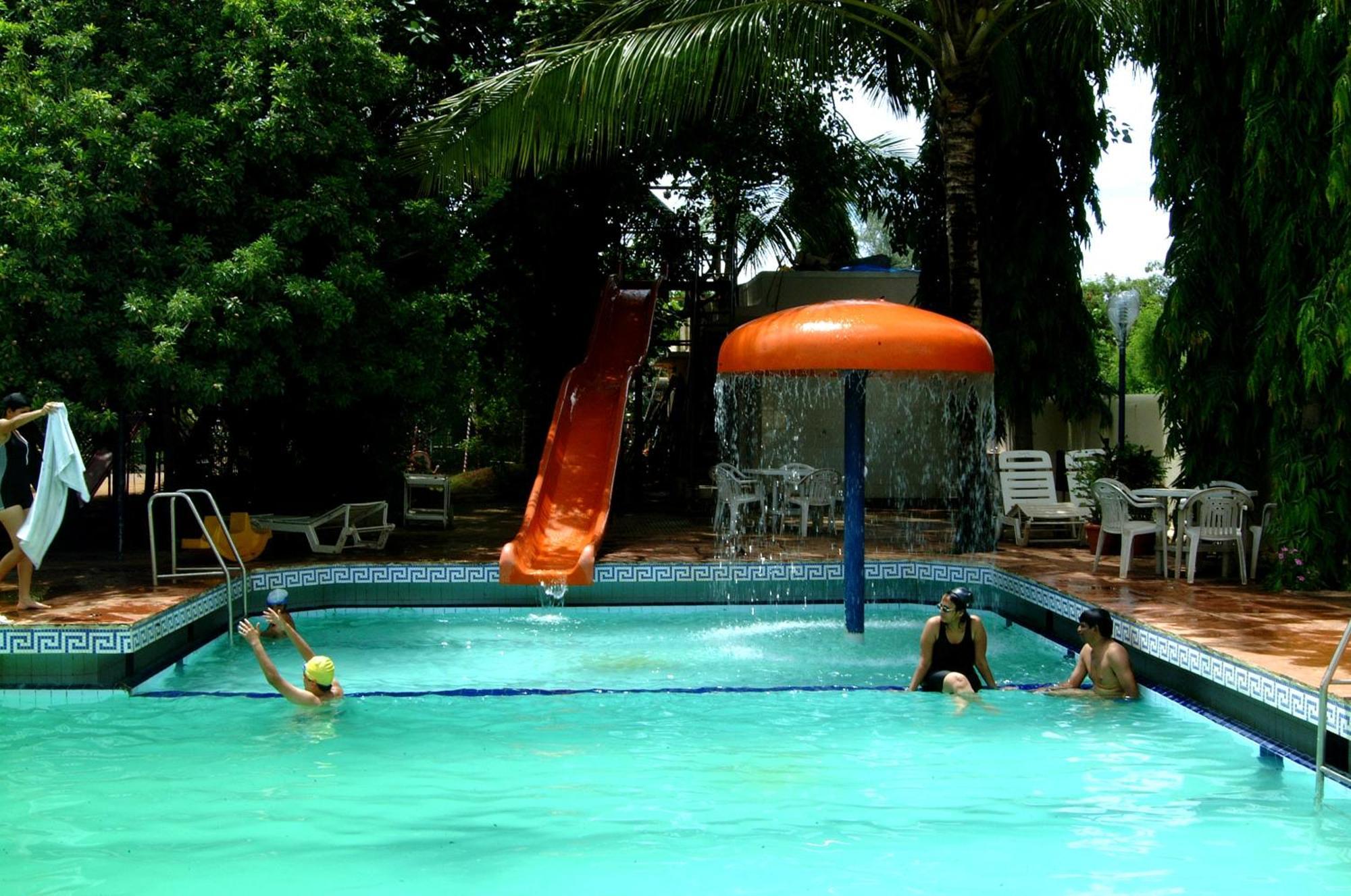 Hotel Ravikiran Alibaug Zewnętrze zdjęcie