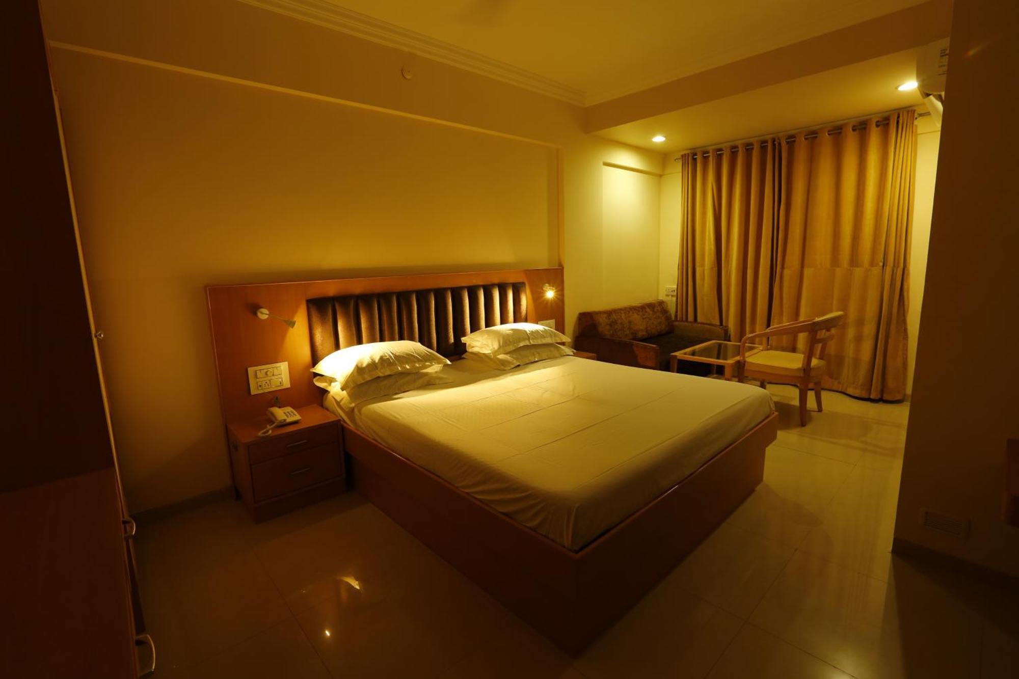 Hotel Ravikiran Alibaug Zewnętrze zdjęcie