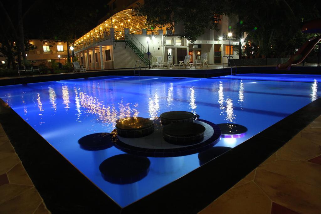 Hotel Ravikiran Alibaug Zewnętrze zdjęcie